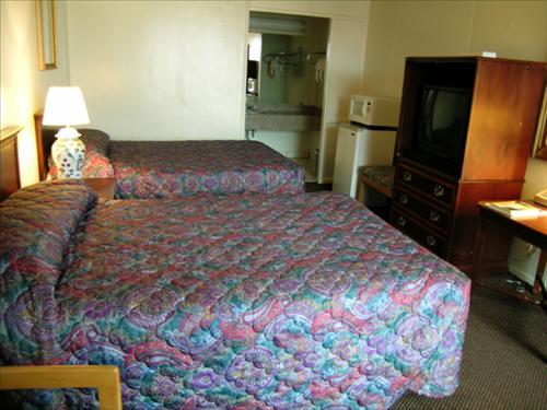 Sunshine Inn & Suites Virginia Beach Bilik gambar
